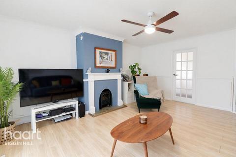 2 bedroom apartment for sale, Main Road, Biggin Hill