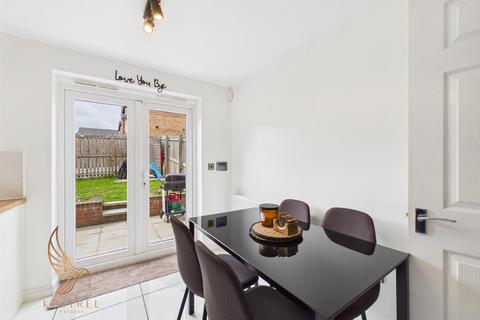 3 bedroom semi-detached house for sale, Jenkin Way, Doncaster DN12