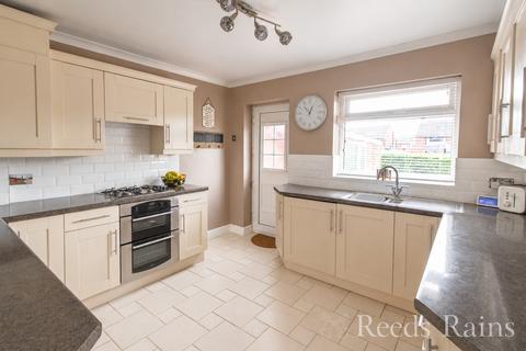 undefined, Buttermere Avenue, Cheshire CH65