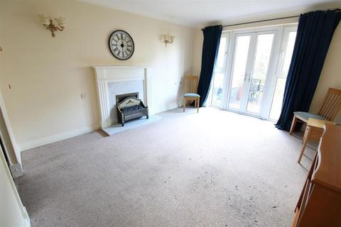 2 bedroom apartment for sale, Egypt Esplanade, Cowes, PO31 8BT