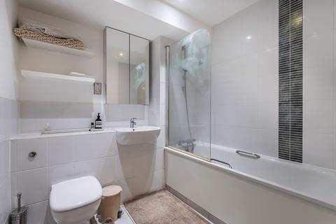 1 bedroom flat for sale, Kilburn Park Road, London, NW6