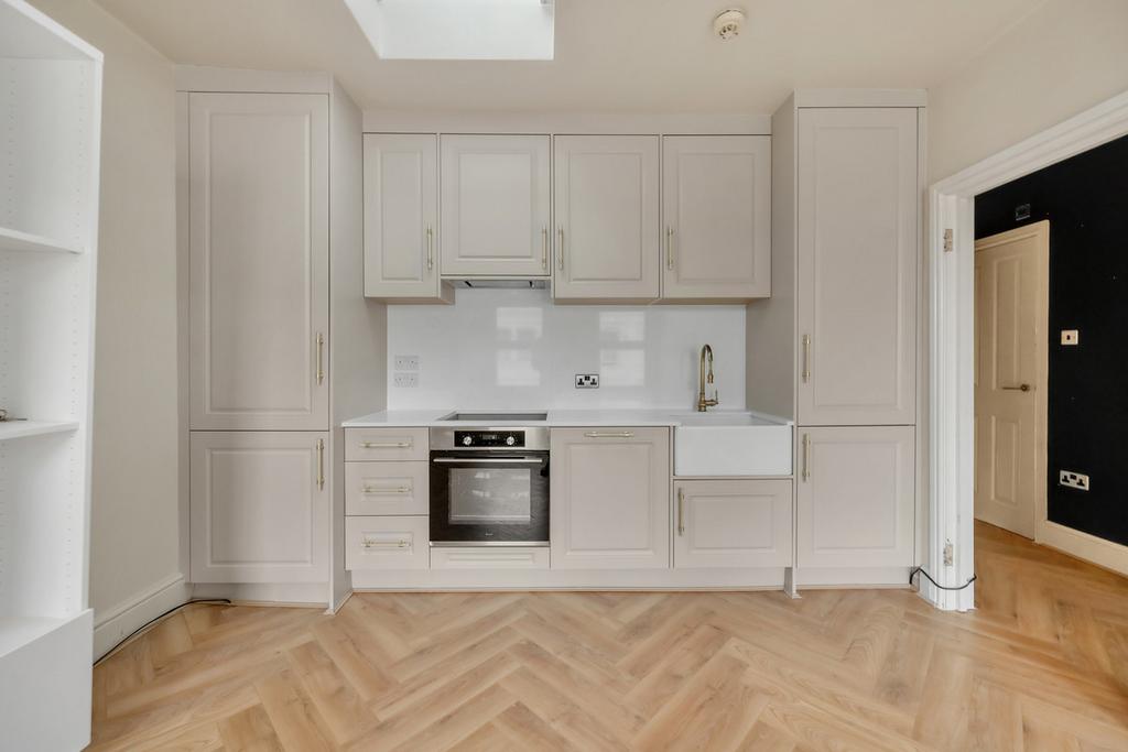 Apartment in London - View 2