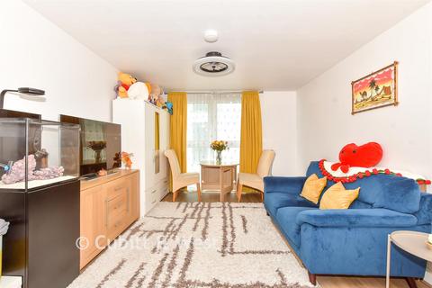 1 bedroom flat for sale, Vista, Southsea PO4