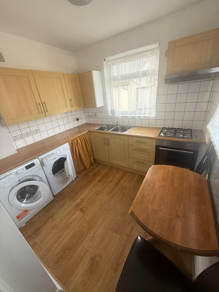 Apartment in London - View 2