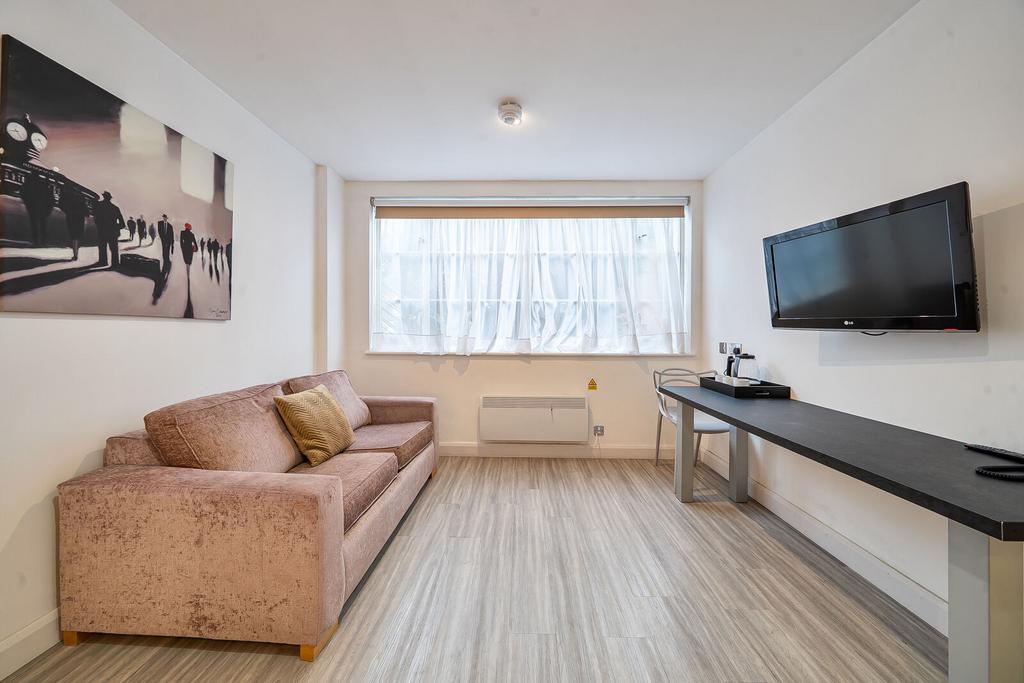 Apartment in London - View 2