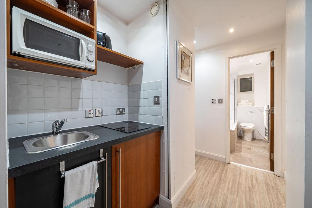 Apartment in London - View 3
