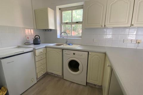 1 bedroom flat for sale, Stonebridge Close, Telford