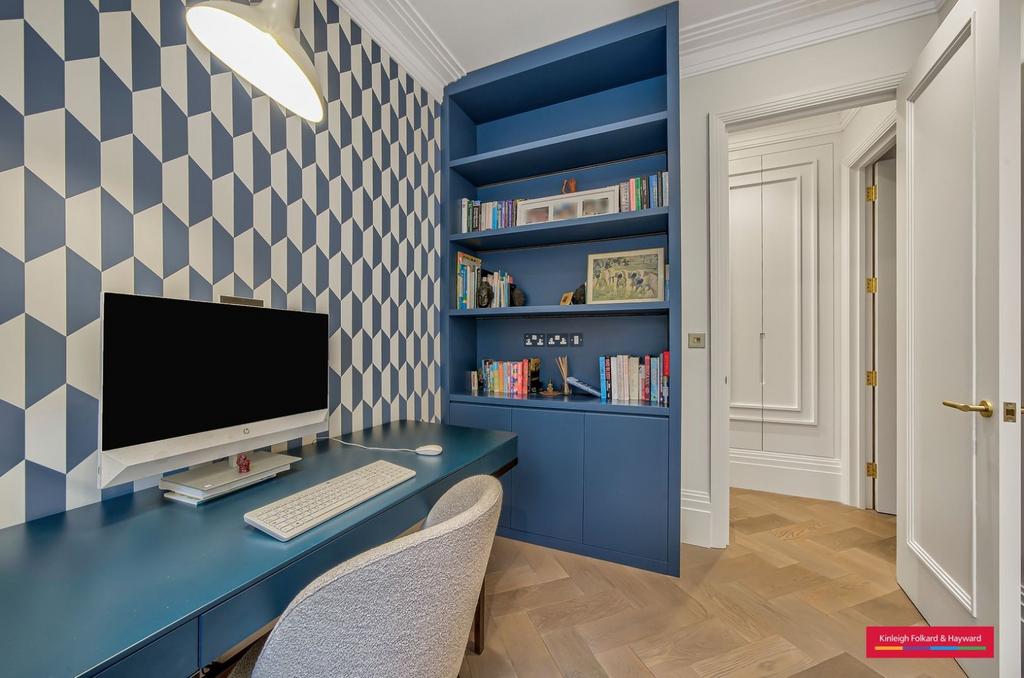 Apartment in London - View 5