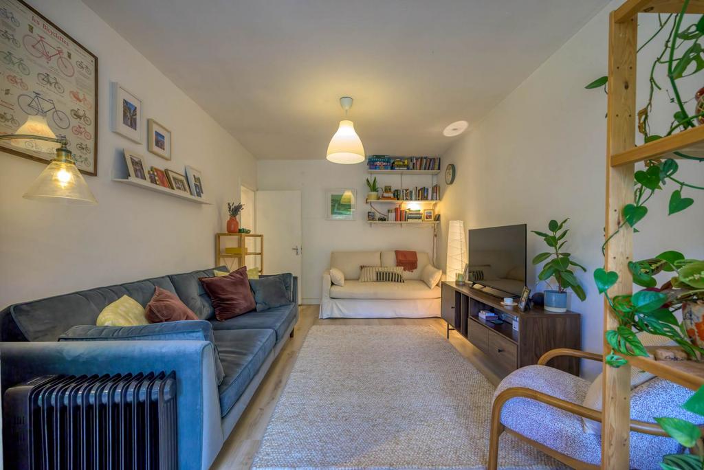 Apartment in Reading - More
