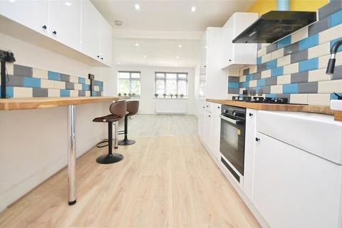 1 bedroom apartment to rent, Corbets Tey Road, Upminster, Essex, RM14
