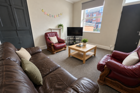 4 bedroom house to rent, Brudenell Road, Leeds