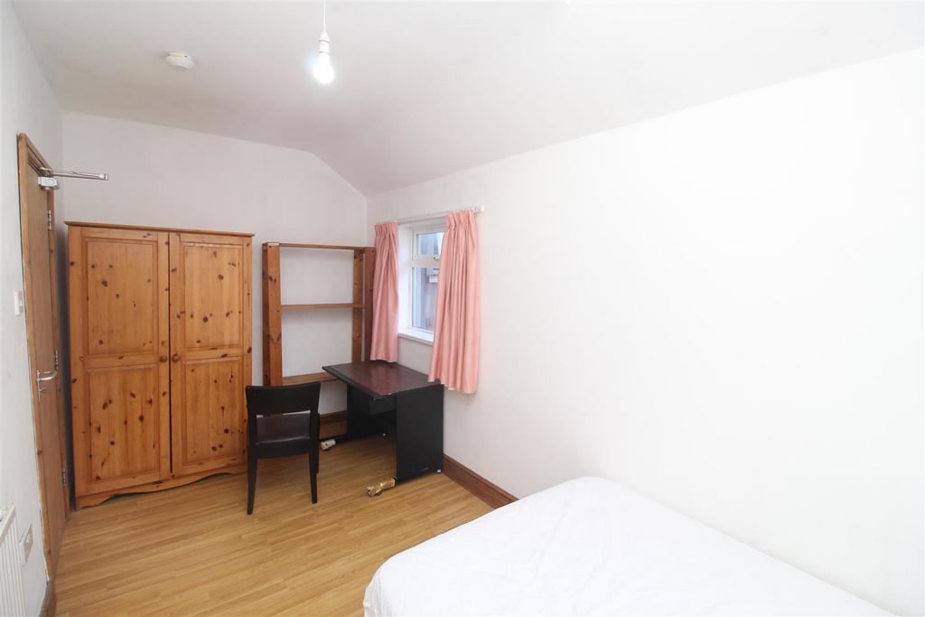 House in Cardiff - View 5
