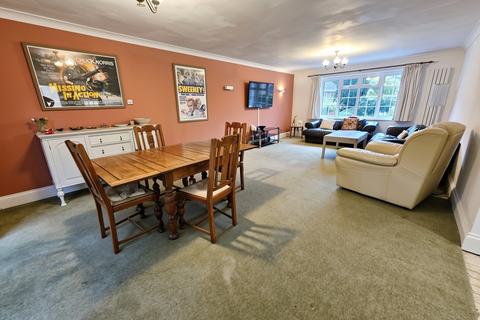 4 bedroom detached house for sale, Tudor Close, Hindhead GU26