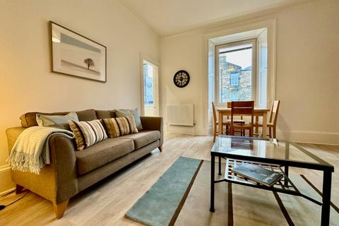 2 bedroom flat to rent, Richmond Terrace, Haymarket, Edinburgh, EH11