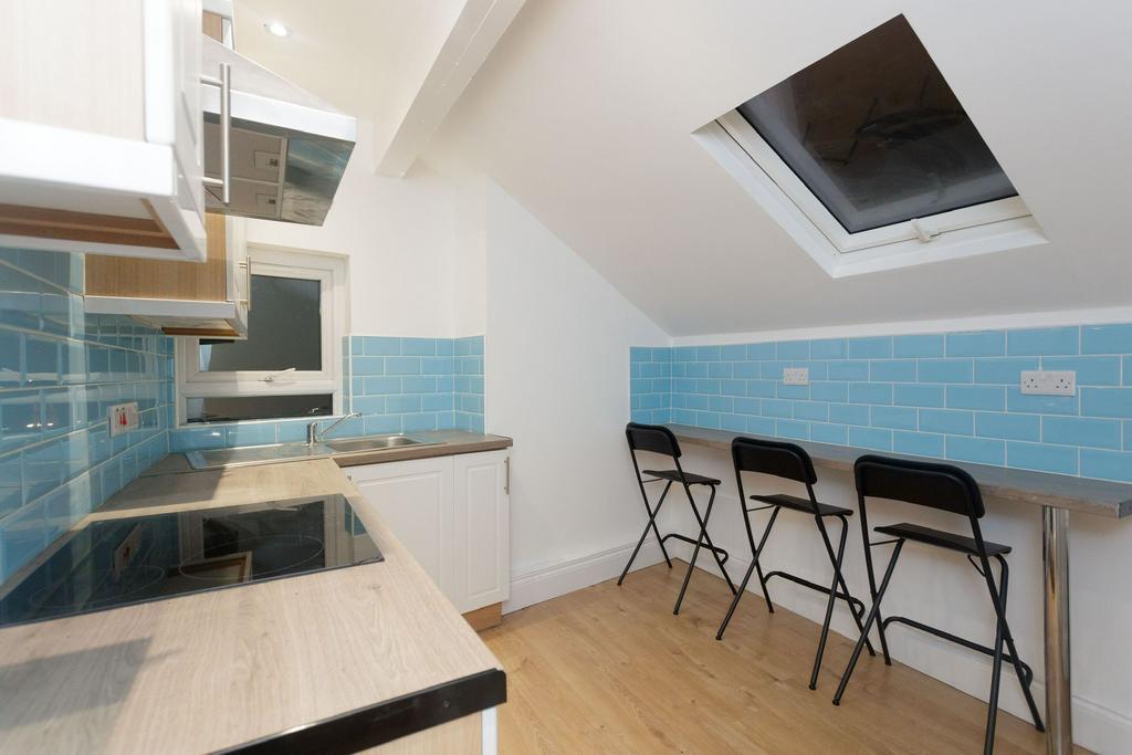 Apartment in LEEDS - View 3