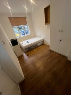 Studio to rent, Hurstwood Rd, London, NW11
