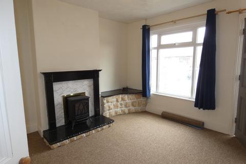 2 bedroom terraced house to rent, Queens Road, Fakenham NR21