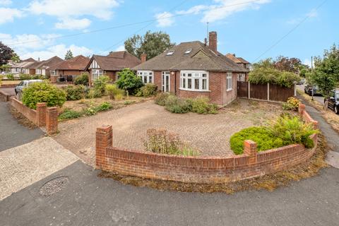 4 bedroom bungalow for sale, Hays Walk, Sutton SM2
