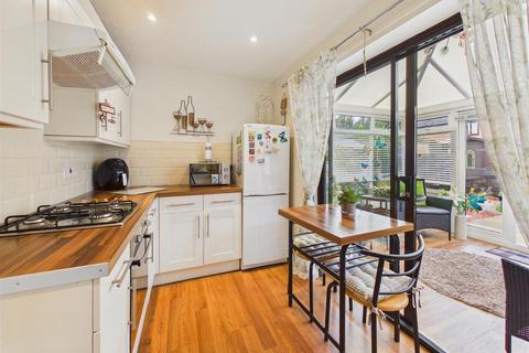 2 bedroom semi-detached house for sale, Fuchsia Drive, Hull