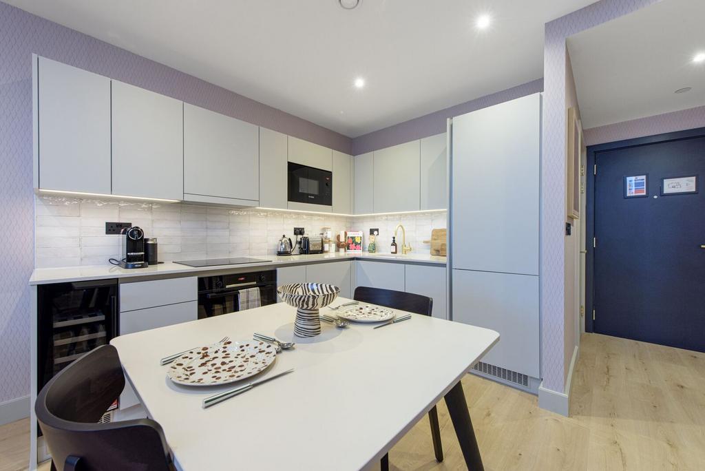Apartment in London - View 4