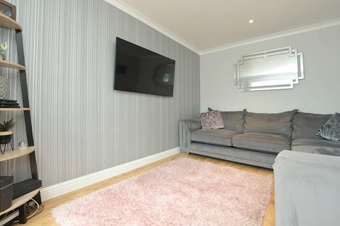 4 bedroom end of terrace house for sale, 15 Deanpark Court, Balerno, Edinburgh, EH14 7EG