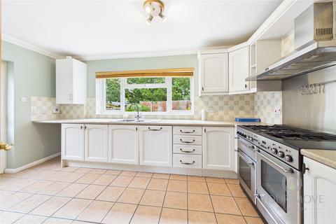 4 bedroom detached house to rent, Millfields, Peterborough PE8