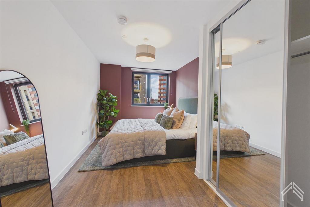 Apartment in London - View 5
