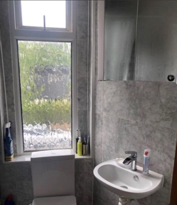 House in London - View 5