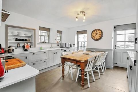 5 bedroom house for sale, Market Place, Middleham, Leyburn