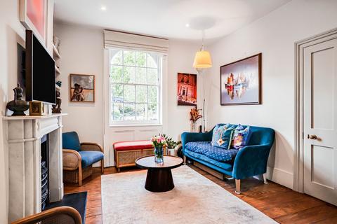 3 bedroom terraced house for sale, Thornhill Place, London, N1