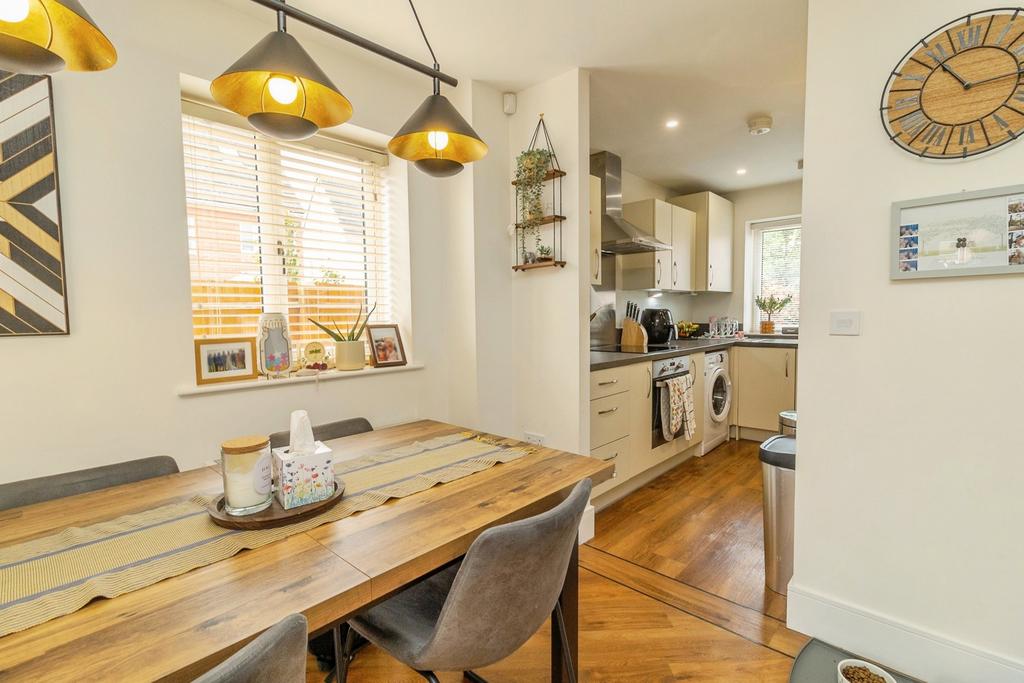 House in Buckinghamshire - View 3