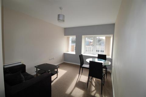 1 bedroom apartment to rent, High Street, Kingswinford