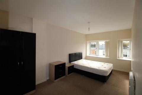 1 bedroom apartment to rent, High Street, Kingswinford