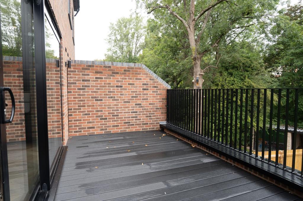 House in Sheffield, Heeley - View 5