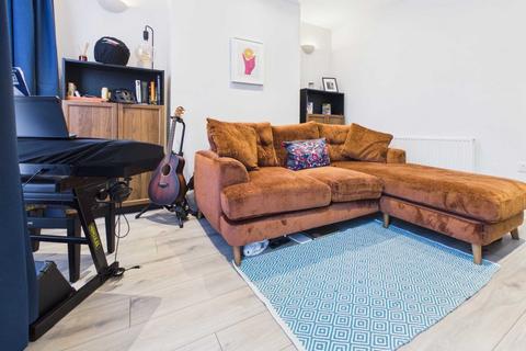 2 bedroom terraced house to rent, High Street, Wollaston, Stourbridge, West Midlands, DY8