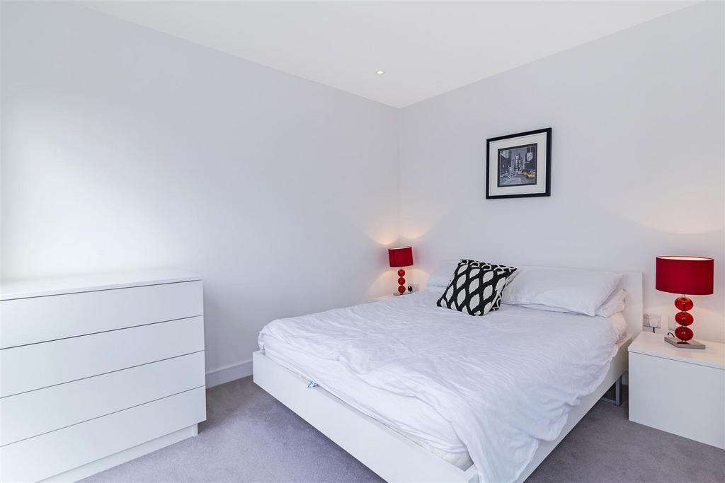 Apartment in Vauxhall - More