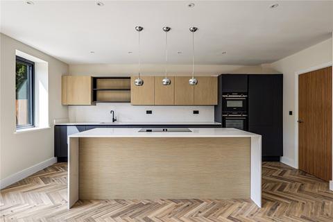 undefined, Slades Hill, Enfield, EN2
