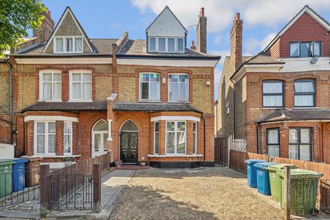4 bedroom semi-detached house for sale, Lordship Lane, London SE22