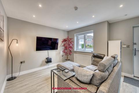 3 bedroom semi-detached house for sale, Bowen Close, Bramhall, SK7