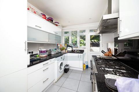 4 bedroom detached house for sale, Hale Drive, Mill Hill, London, NW7