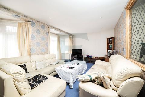 4 bedroom detached house for sale, Hale Drive, Mill Hill, London, NW7
