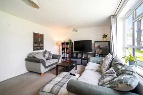 2 bedroom flat for sale, Redfern Close, Solihull