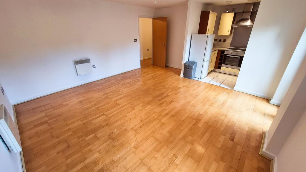 Apartment in Leicester - View 4