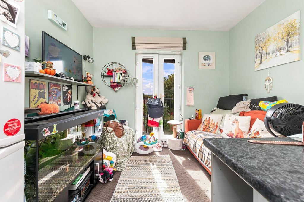 Apartment in Wakefield - View 3