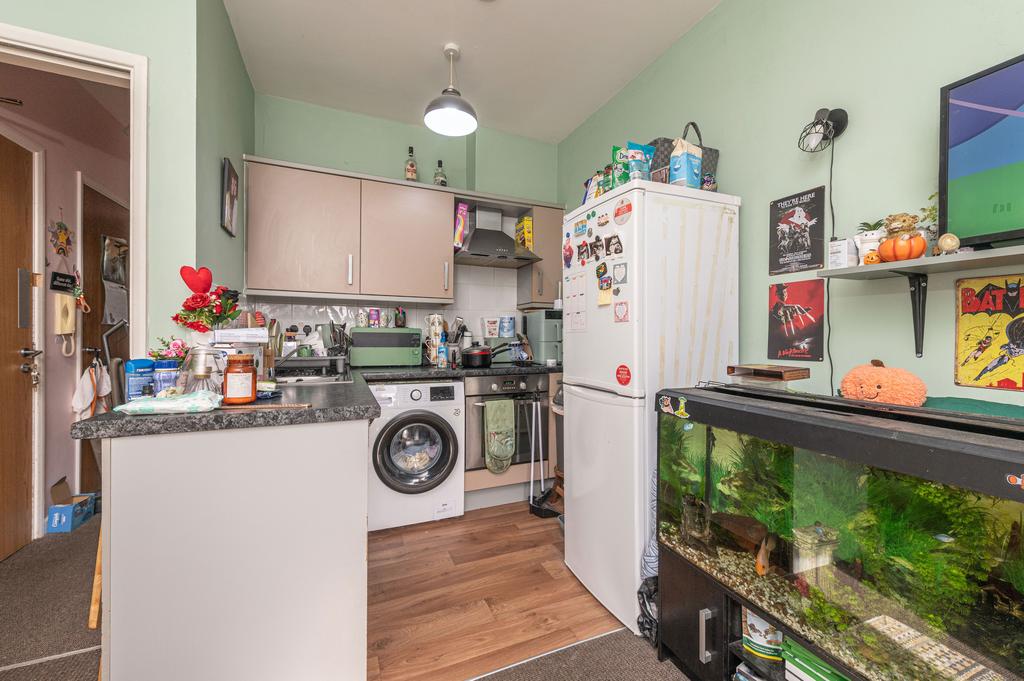 Apartment in Wakefield - More
