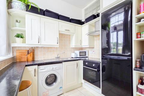 1 bedroom flat for sale, 15 Kingsworthy, St Lawrence