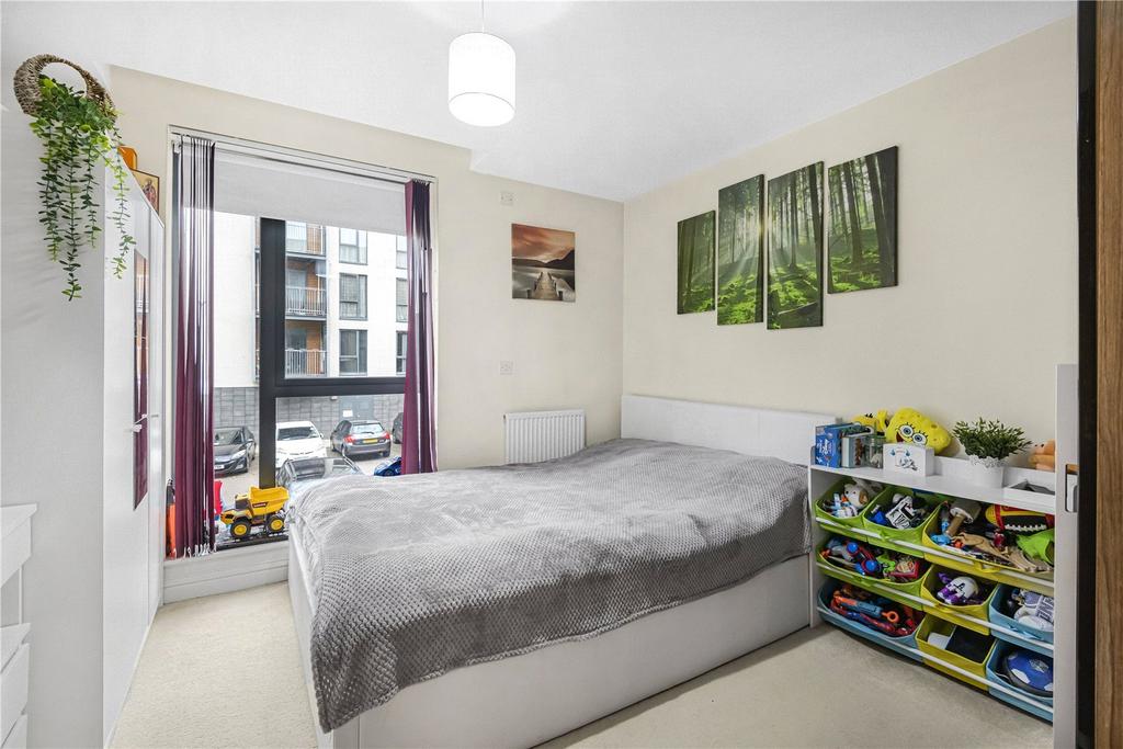 Apartment in London - More