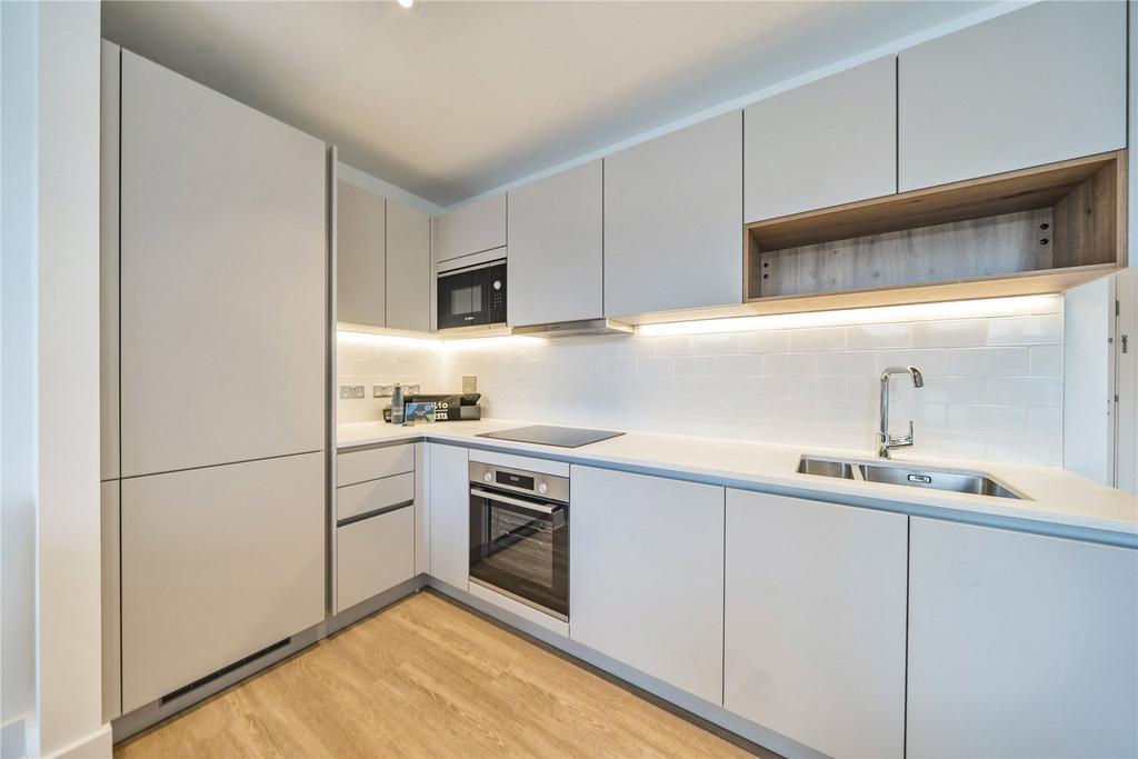 Apartment in London - More