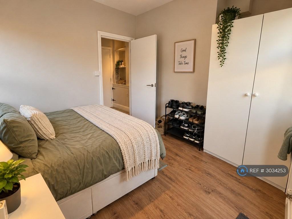 House in London - View 5