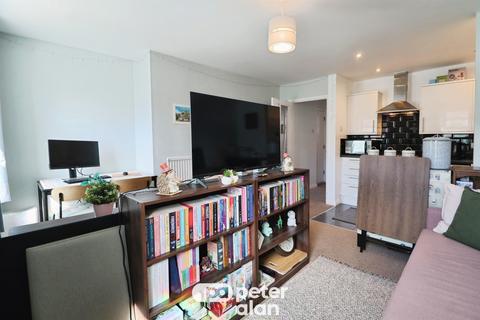 1 bedroom flat for sale, Rhymney Street, CARDIFF